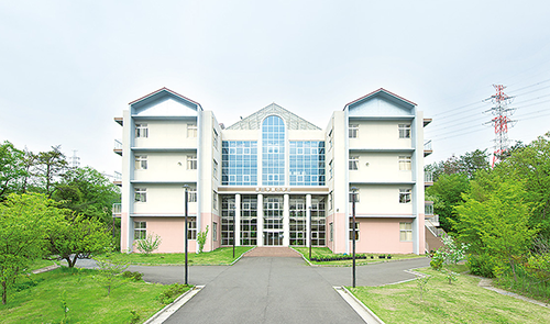 学校法人津田学園